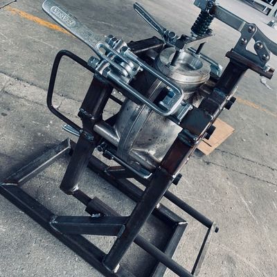 Ιδιαίτερα σχολιάστε CNC Billit φορμών περιστροφικό καλούπι τη φόρμα με τους νέους βαριούς σφιγκτήρες