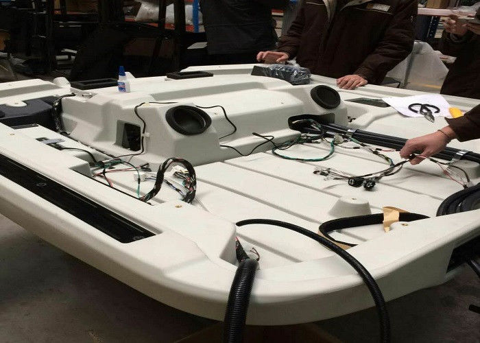 Πλαστικό διπλό τοίχωμα περιστροφικό καλούπι Πλαστικό κάλυμμα φορτηγών περιστροφικό καλούπι ανταλλακτικών αυτοκινήτων Διάφορα μεγέθη / σχήματα